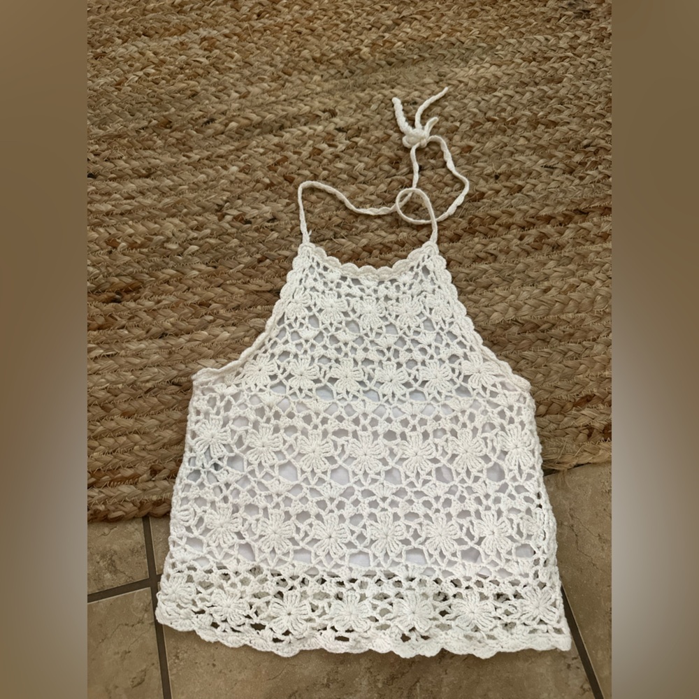 WHITE CROCHET HALTER TOP